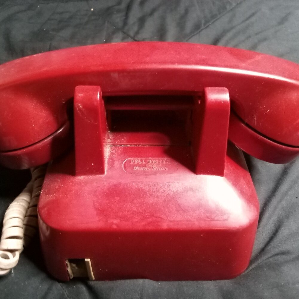 Vintage Western Electric Bell System Dial Phone Rotary Red - Picture 4 of 4